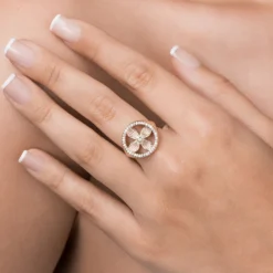 Anel Boho Com Flor Rommanel Ana Hickmann Banhado A Ouro 18k e Zircônias 513590